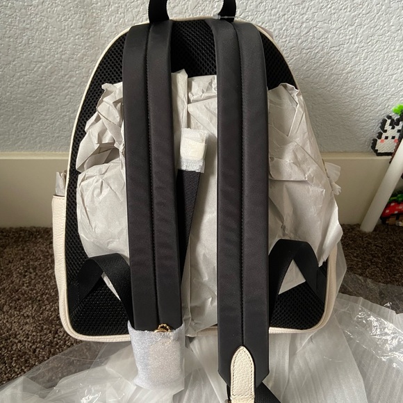 Coach Court Backpack - Picture 2 of 8